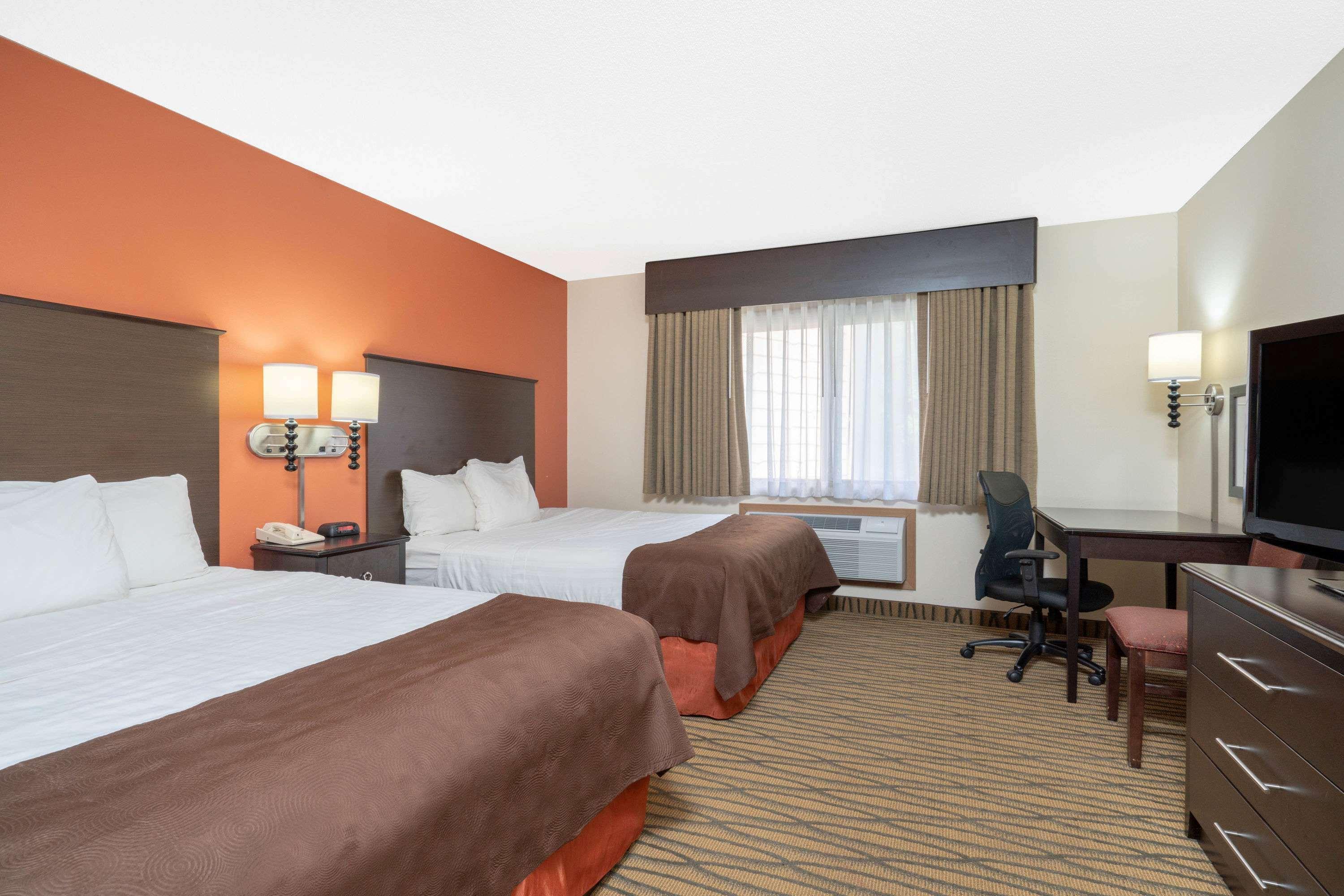 Americinn By Wyndham Rogers Kültér fotó